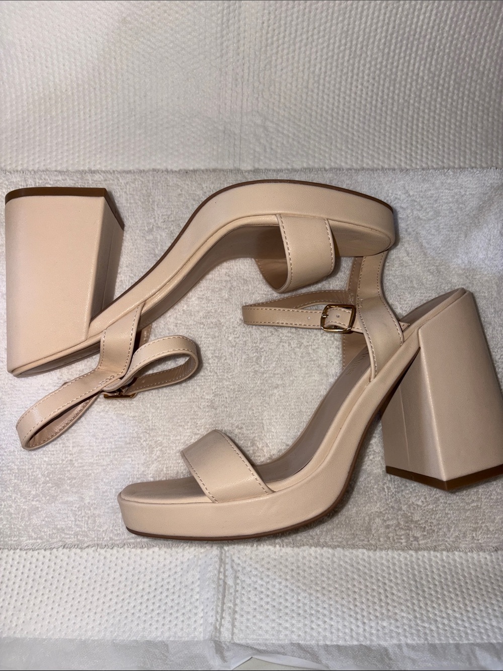 Dream Pairs Beige Block Heel Ankle Strap Sandals